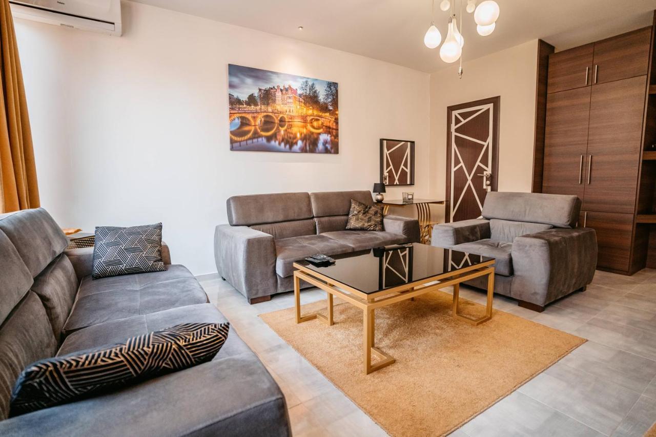 Magico Rooms & Apartments Ni Екстериор снимка