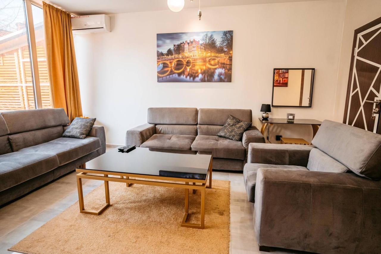 Magico Rooms & Apartments Ni Екстериор снимка