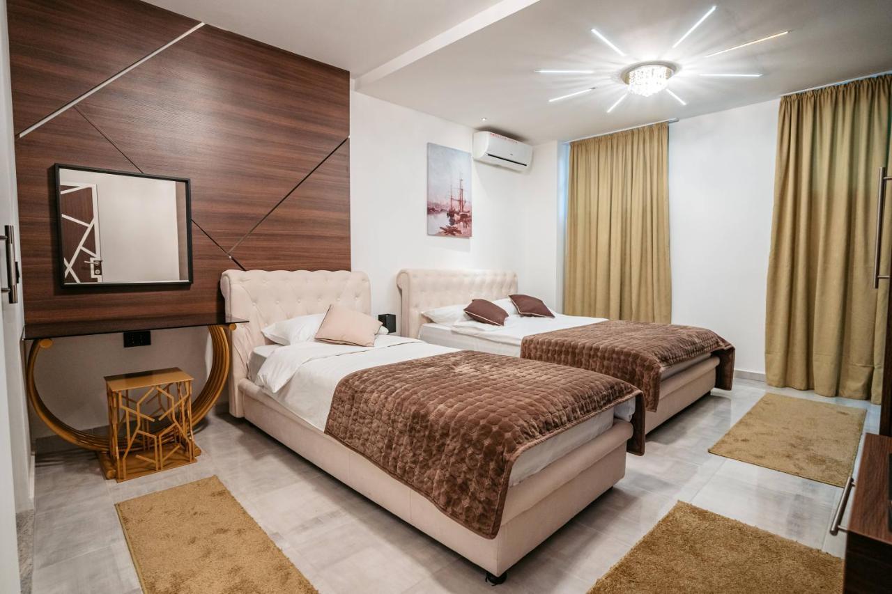 Magico Rooms & Apartments Ni Екстериор снимка