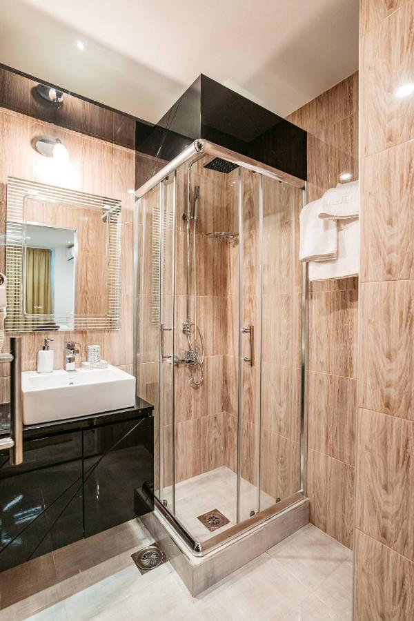 Magico Rooms & Apartments Ni Екстериор снимка